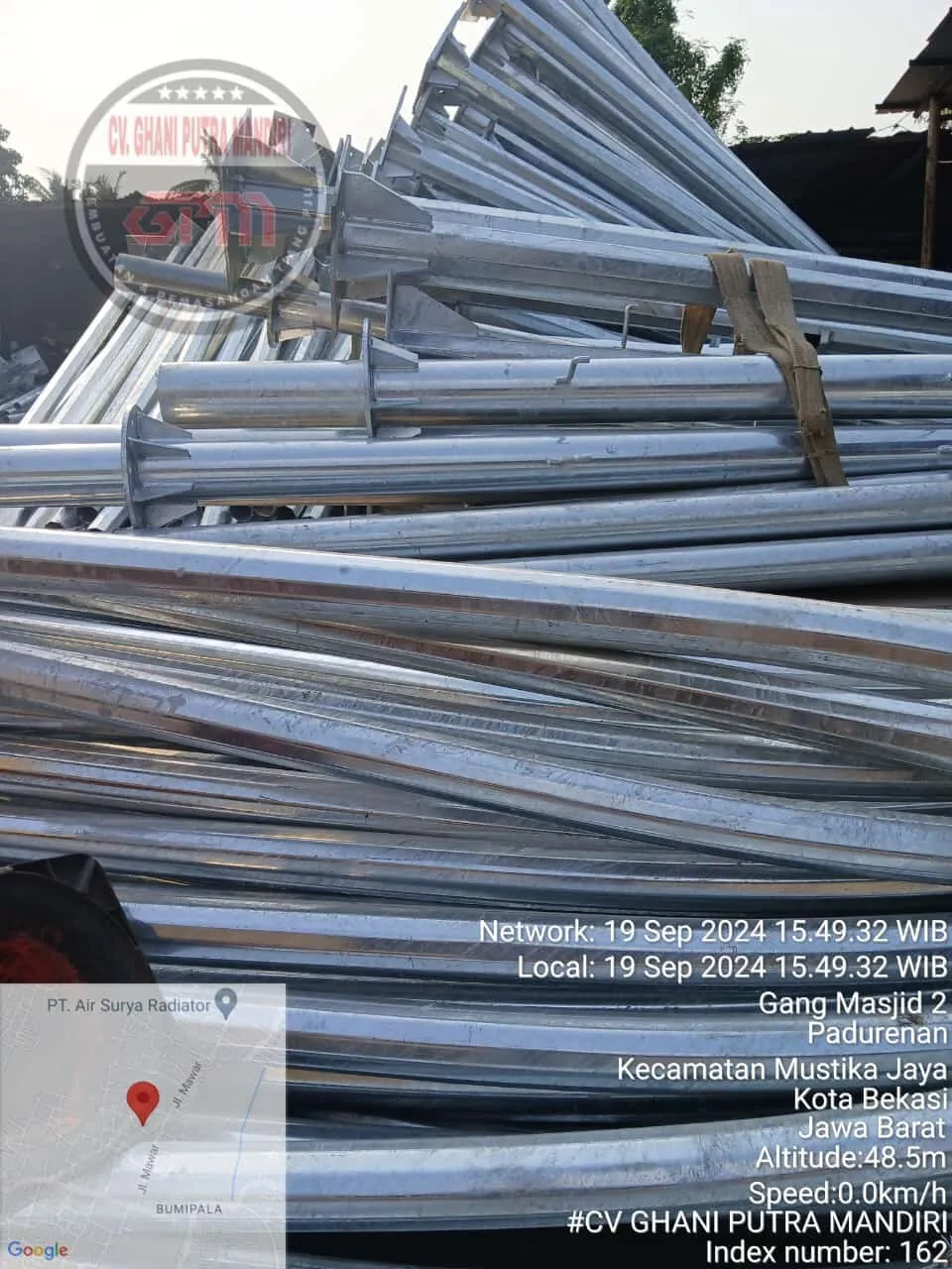 Tiang PJU Oktagonal Single Parabole 5 meter
